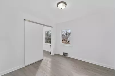 8630 W Lancaster Ave, Milwaukee, WI 53225 - Photo 11