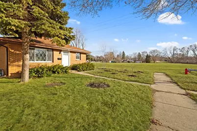 3942 S Troy Ave, Saint Francis, WI 53235 - Photo 25