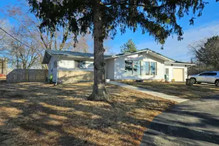 2992 122nd St, Racine, WI 53126 - Photo 1