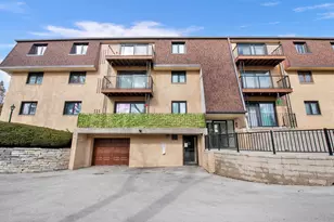 3239 S 58th St, Milwaukee, WI 53219 - Photo 25