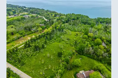 13600 N Lake Shore Dr, Mequon, WI 53092 - Photo 21