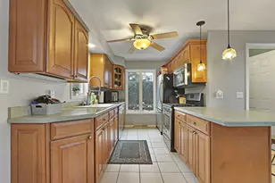 W2056 Kings Ln, East Troy, WI 53120 - Photo 15