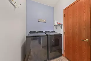 4024 Stillwater Cir, Waukesha, WI 53189 - Photo 7