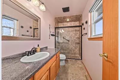 4024  Stillwater Cir, Waukesha, WI 53189 - Photo 9