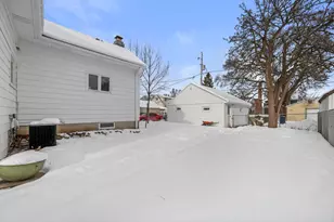 6706 W Chambers St, Milwaukee, WI 53210 - Photo 35