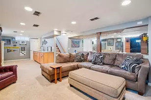 2352 S 80th St, West Allis, WI 53219 - Photo 33