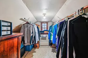 2352 S 80th St, West Allis, WI 53219 - Photo 25