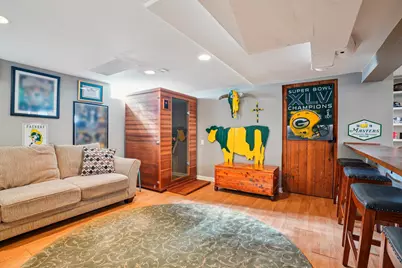 2352 S 80th St, West Allis, WI 53219 - Photo 39