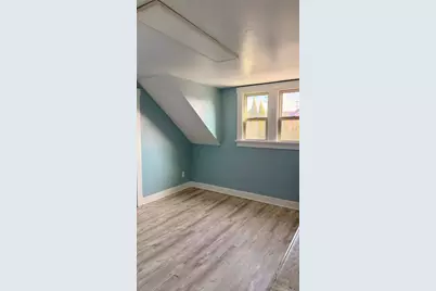 2011  Madison St, Manitowoc, WI 54220 - Photo 5