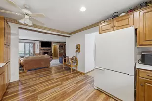 2535 S Brookside Ct, New Berlin, WI 53151 - Photo 13