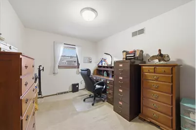 2535 S Brookside Ct, New Berlin, WI 53151 - Photo 25