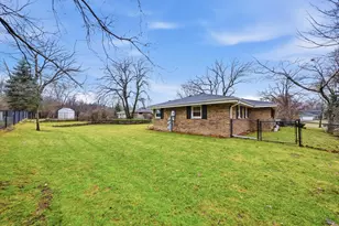 2535 S Brookside Ct, New Berlin, WI 53151 - Photo 41