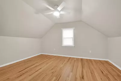 8441 W Lisbon Ave, Milwaukee, WI 53222 - Photo 9