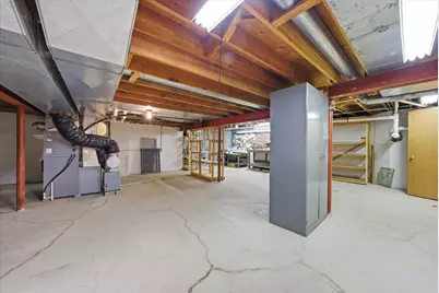 7453  Devonshire Dr, Cedarburg, WI 53012 - Photo 35