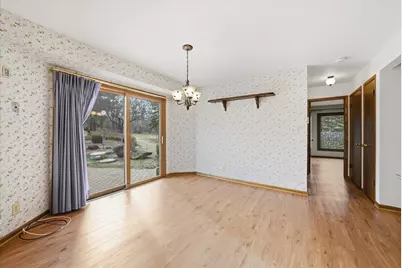 7453  Devonshire Dr, Cedarburg, WI 53012 - Photo 7