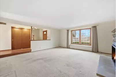 7453  Devonshire Dr, Cedarburg, WI 53012 - Photo 5