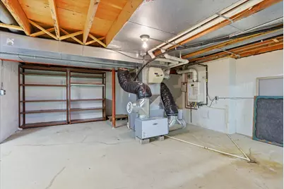 7453  Devonshire Dr, Cedarburg, WI 53012 - Photo 37