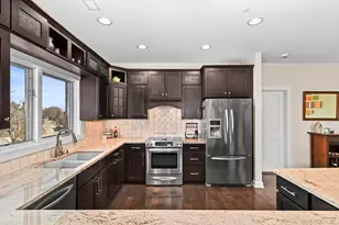 N51W34861 Wisconsin Ave, Oconomowoc, WI 53069 - Photo 9