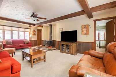 W304N2426  Maple Ave, Delafield, WI 53072 - Photo 7