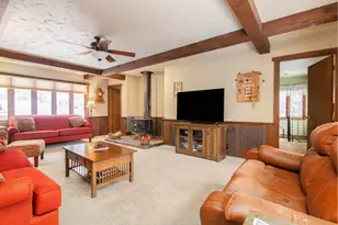 W304N2426 Maple Ave, Delafield, WI 53072 - Photo 7