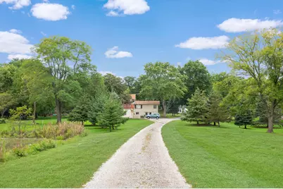 W304N2426  Maple Ave, Delafield, WI 53072 - Photo 13