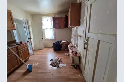 3168 N Pierce St, Milwaukee, WI 53212 - Photo 5