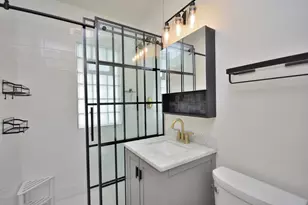 3316 N Cramer St, Milwaukee, WI 53211 - Photo 17