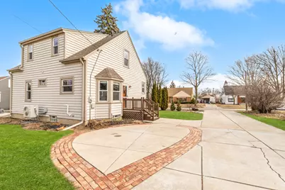 3527 S 82nd St, Milwaukee, WI 53220 - Photo 21