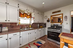 3138 S 31st St, Milwaukee, WI 53215 - Photo 9