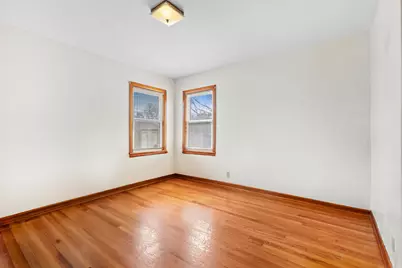 7525  6th Ave, Kenosha, WI 53143 - Photo 9