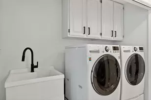 7419 Mequon Square Dr, Mequon, WI 53092 - Photo 13