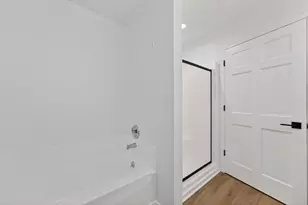 7419 Mequon Square Dr, Mequon, WI 53092 - Photo 19