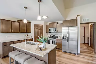 5357  Independence Rd, Racine, WI 53406 - Photo 5