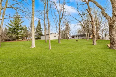 13733 N Hillside Dr, Mequon, WI 53097 - Photo 19