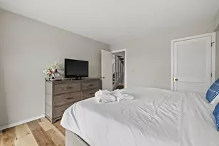 521 Bristol Oak Ct, Fontana, WI 53125 - Photo 17