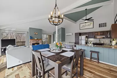 521  Bristol Oak Ct #A, Fontana, WI 53125 - Photo 5