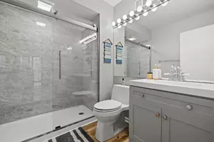 521 Bristol Oak Ct, Fontana, WI 53125 - Photo 7