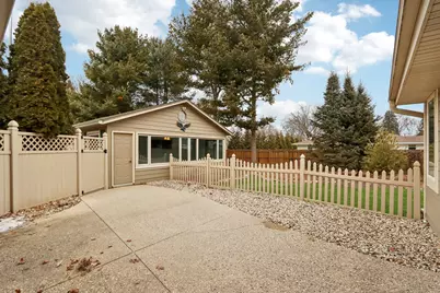 712  Lake Bluff Dr, Oconomowoc, WI 53066 - Photo 39