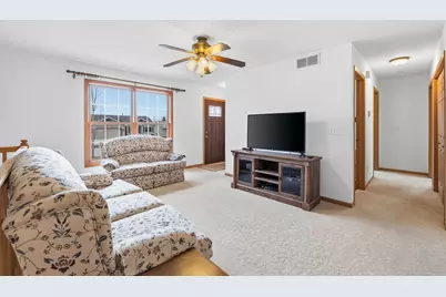 1514  Walsh Acres Dr, West Bend, WI 53095 - Photo 7