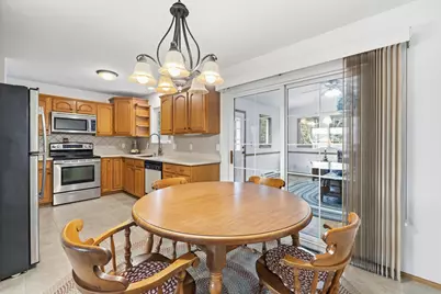 1514  Walsh Acres Dr, West Bend, WI 53095 - Photo 9