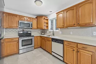 1514 Walsh Acres Dr, West Bend, WI 53095 - Photo 11