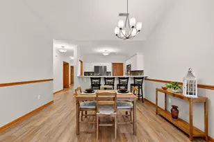 772 Bridlewood Dr, Hartford, WI 53027 - Photo 7