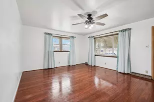 2818 S 72nd St, West Allis, WI 53219 - Photo 5