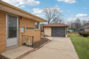 2818 S 72nd St, West Allis, WI 53219 - Photo 29