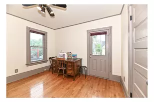 2834 N Hackett Ave, Milwaukee, WI 53211 - Photo 17