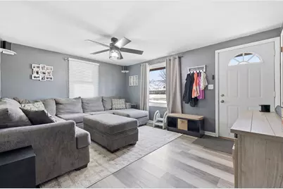 8741  37th Ave, Kenosha, WI 53142 - Photo 3