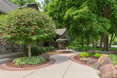 10311 W Ruby Ave, Wauwatosa, WI 53225 - Photo 3