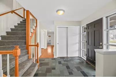 10311 W Ruby Ave, Wauwatosa, WI 53225 - Photo 7