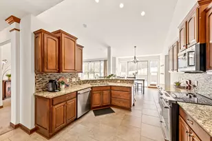 N64W28064 Forest Ridge Cir, Merton, WI 53089 - Photo 9