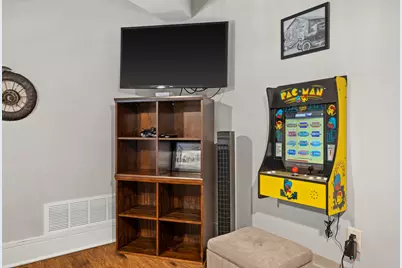 603  Knollwood Cir #A, Fontana, WI 53125 - Photo 17